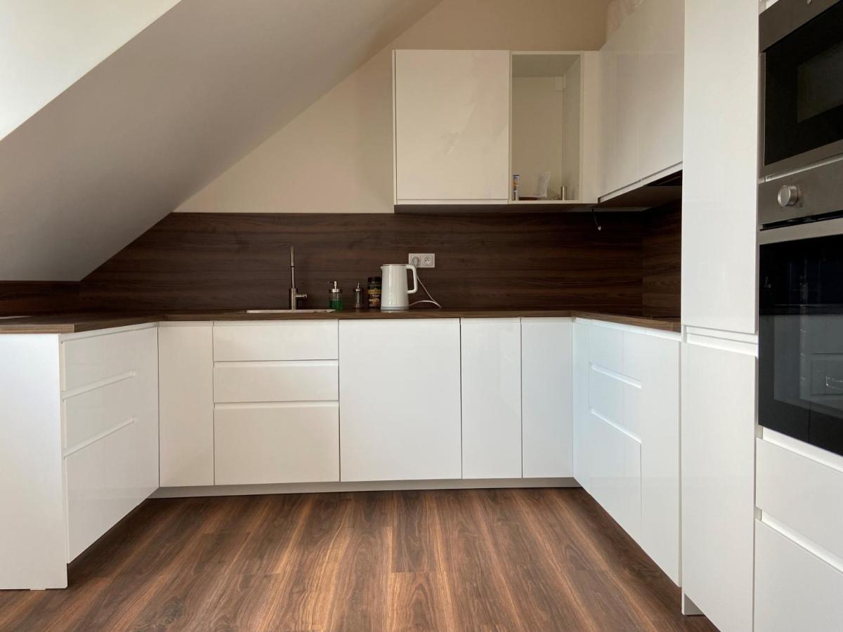 Ferienwohnung Horsky Apartman Pod Jestedem Reichenberg Exterior foto